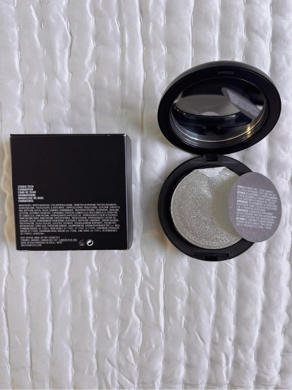 NIB MAC Studio Tech Foundation Compact - NW46